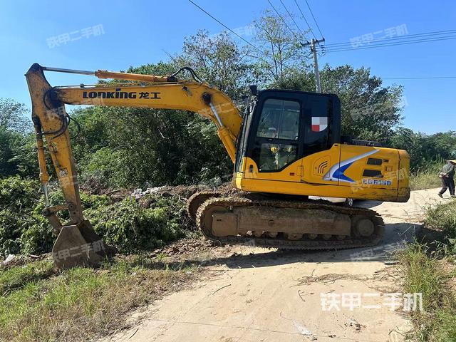龙工LG6135挖掘机