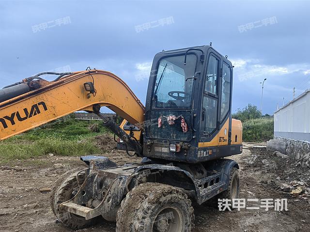 新源XYB75W-9挖掘机