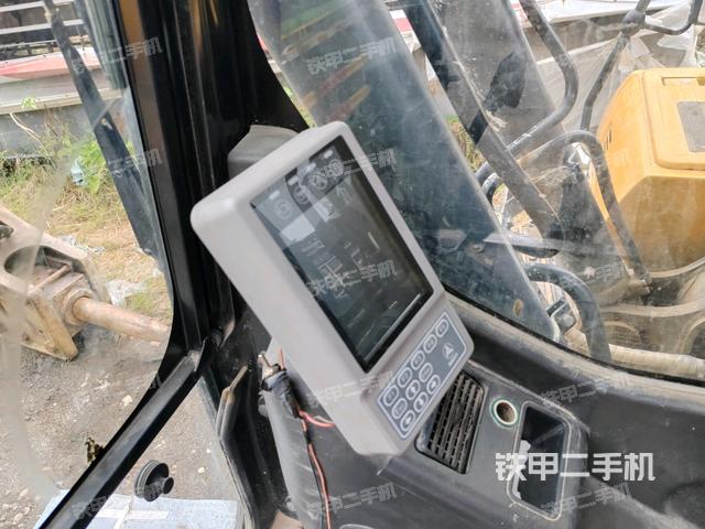 顯示屏?(駕駛室部分) 顯示屏?(駕駛室部分)