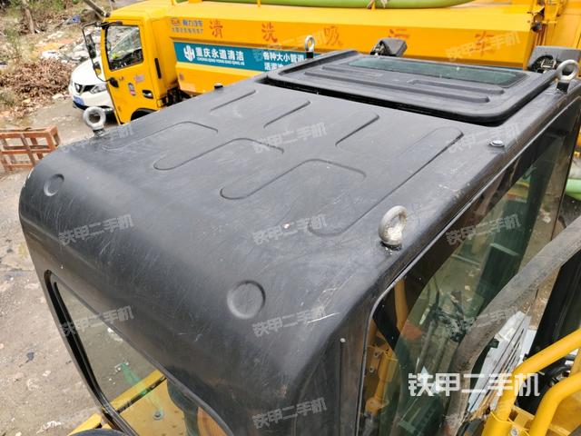 駕駛室頂部俯視(上車(chē)部件) 駕駛室頂部俯視(上車(chē)部件)