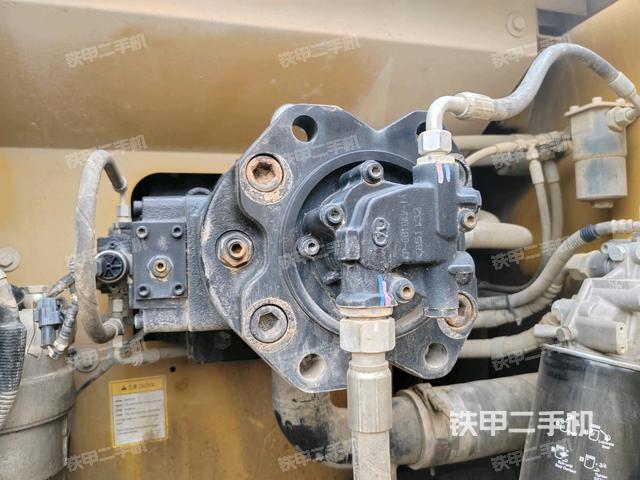 液壓泵斜45?左(大件艙室) 液壓泵斜45?左(大件艙室)
