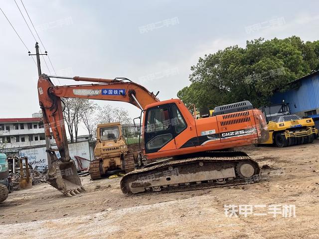 斗山DH220-9E挖掘機(jī)
