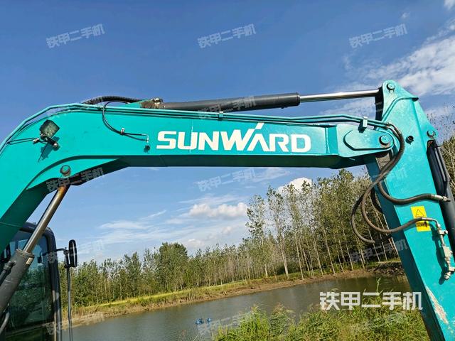 大臂整体 右侧（工作和回转装置）