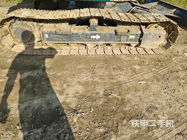 左侧履带整体 （行走机构）