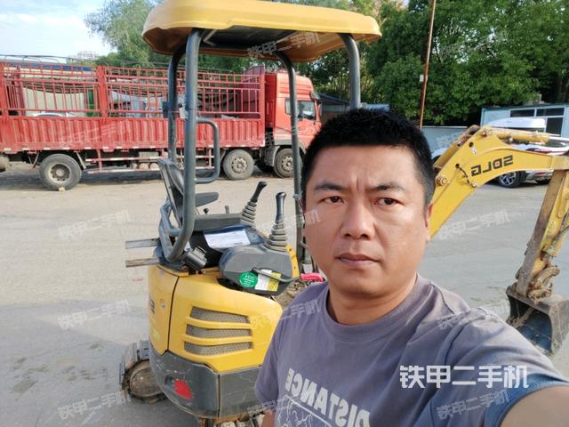 山东临工ER616F挖掘机的设备实拍-第1张实拍照片