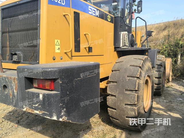 整机右后45°（整机外观及大件）