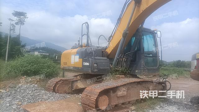 徐工XE215DA挖掘机