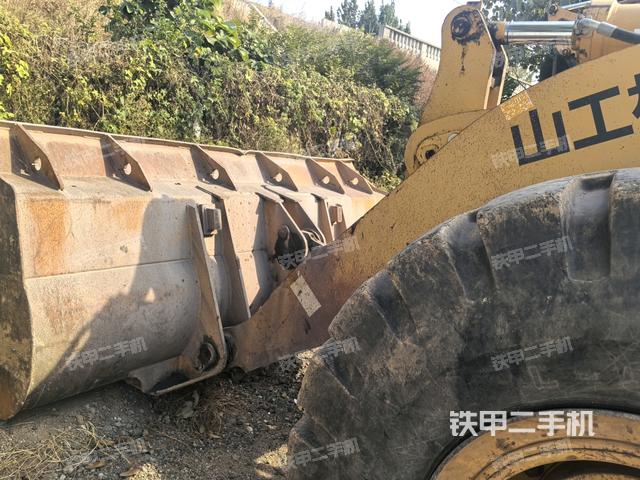 工作装置整体（整机外观及大件）