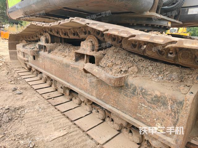 右側(cè)履帶整體（行走機(jī)構(gòu)）