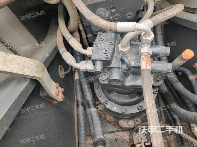 回轉(zhuǎn)馬達(dá)（上車部件）