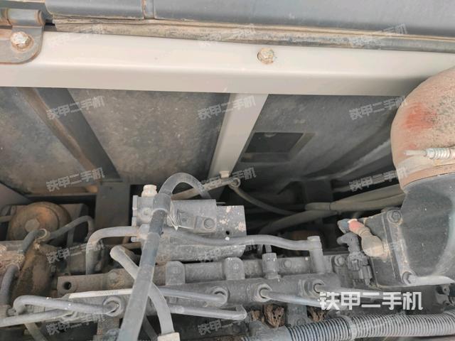 氣門室蓋螺絲特寫（上車部件）