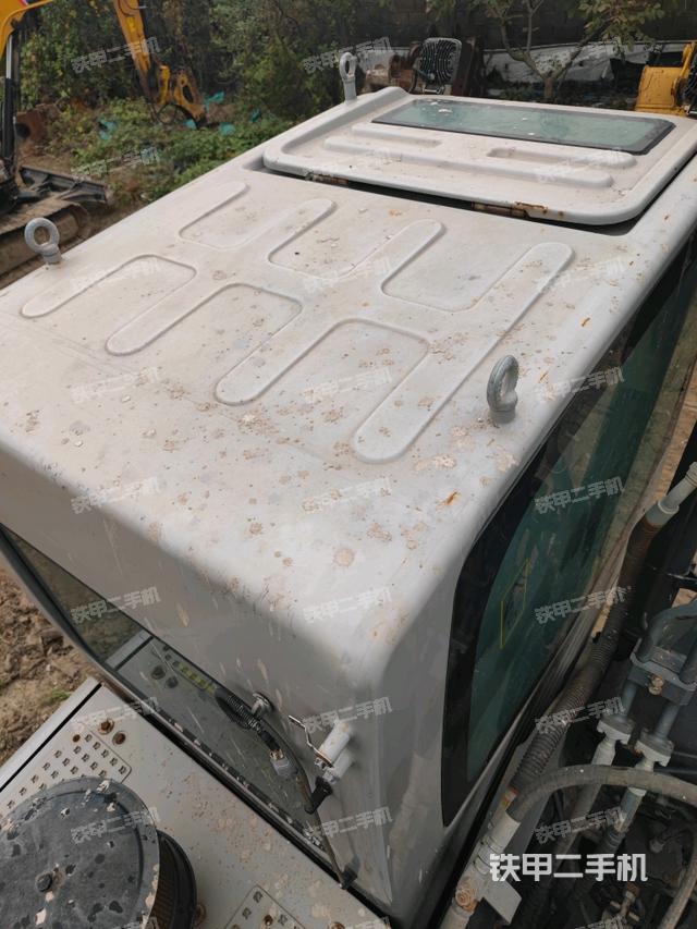 駕駛室頂部俯視（上車部件）