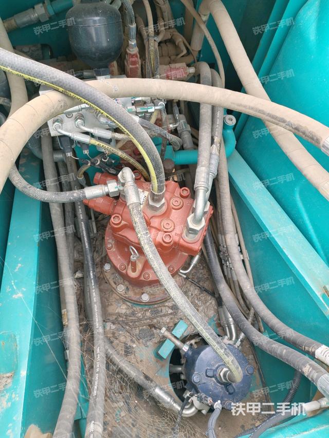 回轉(zhuǎn)馬達(dá)（上車(chē)部件）