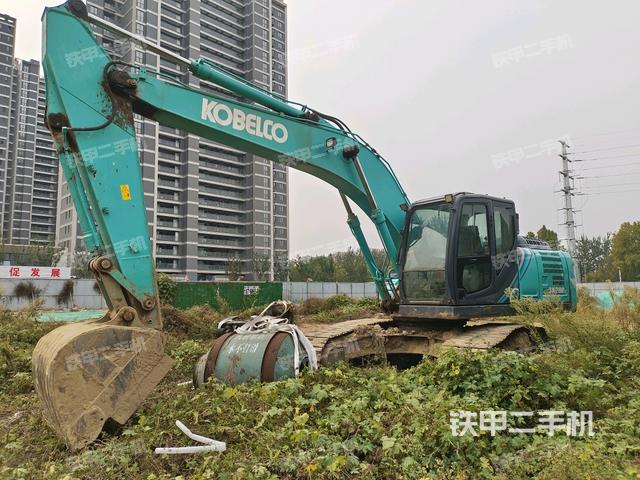 神鋼SK210LC-10挖掘機(jī)