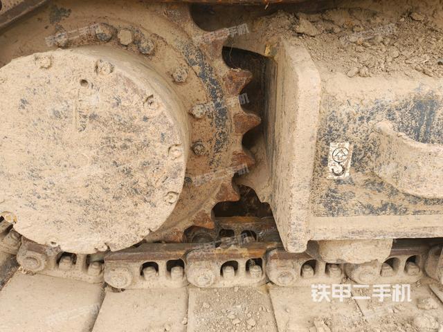 右驅(qū)動(dòng)輪（行走機(jī)構(gòu)）