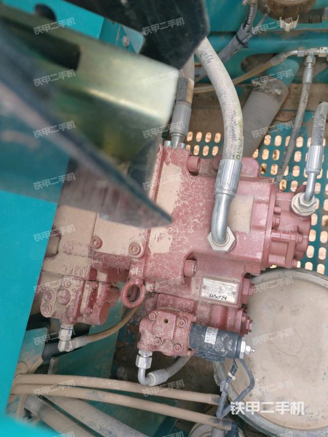 液壓泵斜45?左（大件艙室）