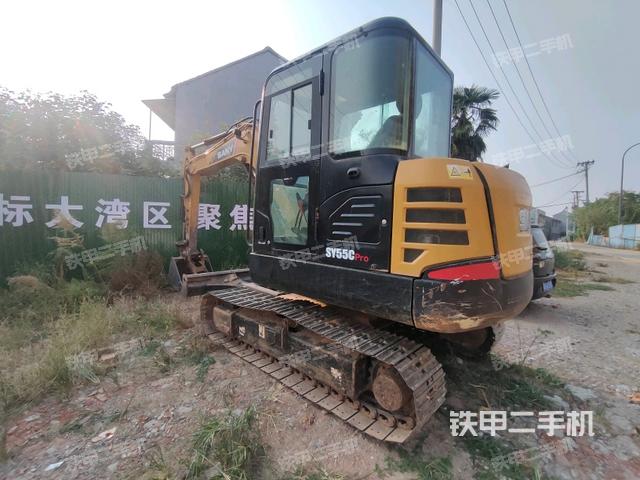 三一重工SY55C挖掘机的设备实拍-第3张实拍照片
