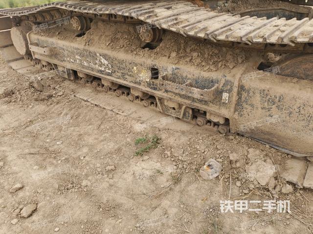 左驅(qū)動(dòng)輪（行走機(jī)構(gòu)）