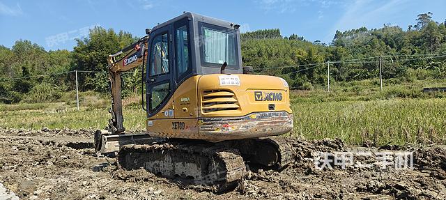 單側履帶整體（整機外觀）