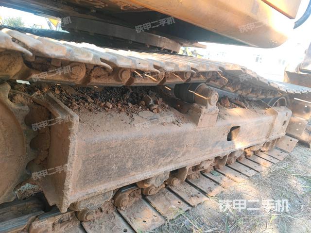 右側(cè)履帶整體?（行走機構(gòu)）