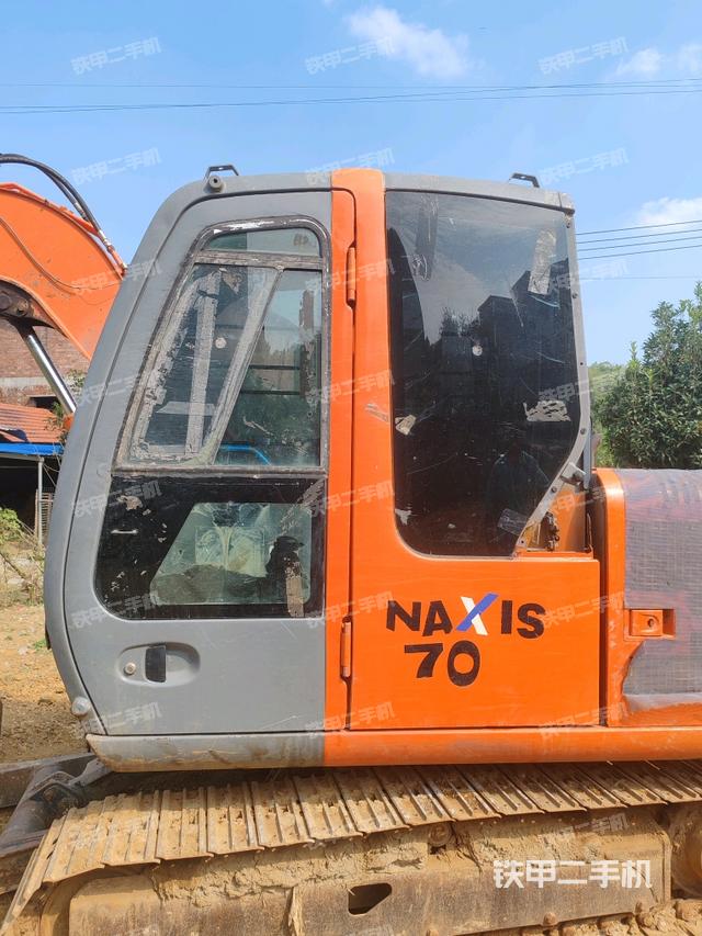 ?駕駛室正側(cè)（駕駛室部分）