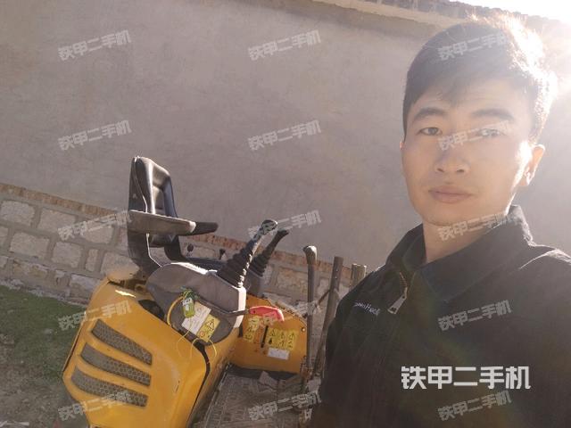 山东临工ER616F挖掘机的设备实拍-第1张实拍照片