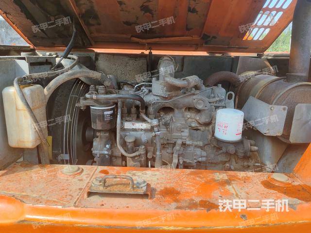 發(fā)動機(jī)室（上車部件）