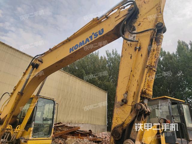 大臂整體?右側(工作和回轉裝置) 大臂整體?右側(工作和回轉裝置)