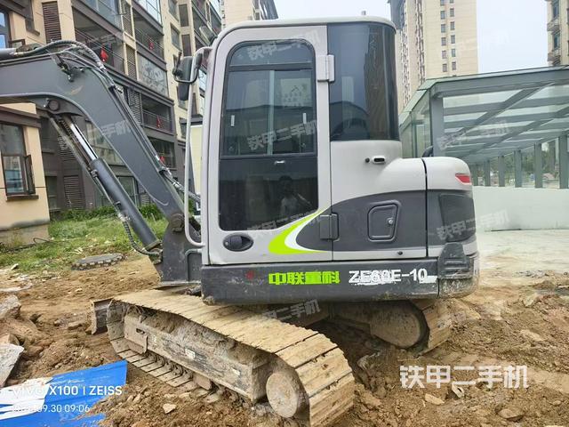 中联重科ZE60E-10挖掘机的设备实拍-第3张实拍照片