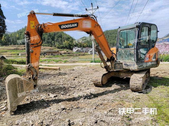 斗山DX60E-9CN挖掘机
