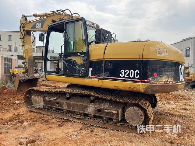 卡特彼勒320C挖掘机