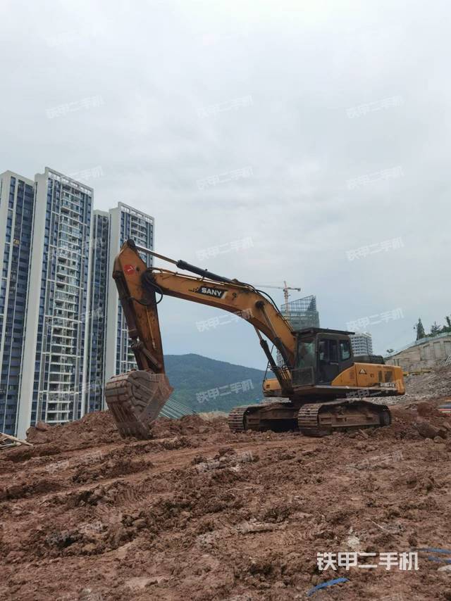 三一重工SY355H挖掘机