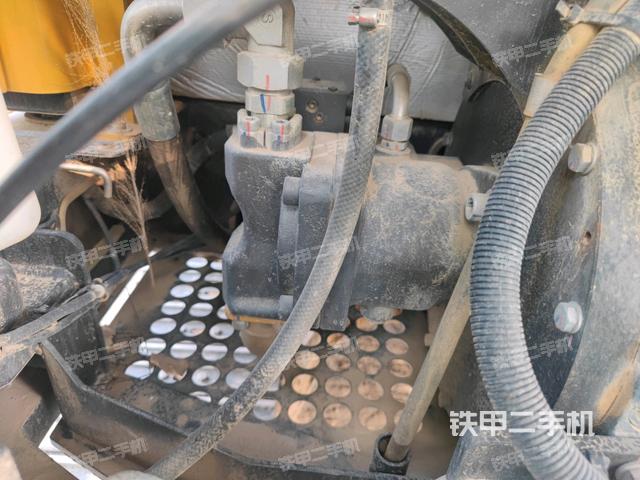 液壓泵室(大件艙室) 液壓泵室(大件艙室)