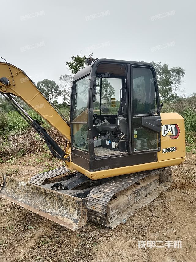 卡特彼勒CAT®305.5E2 小型液压挖掘机
