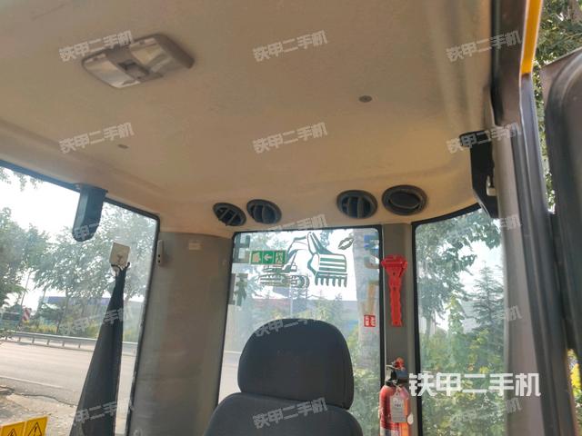 后窗玻璃角標(biāo)(駕駛室部分) 后窗玻璃角標(biāo)(駕駛室部分)