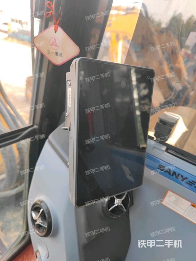 顯示屏?(駕駛室部分) 顯示屏?(駕駛室部分)