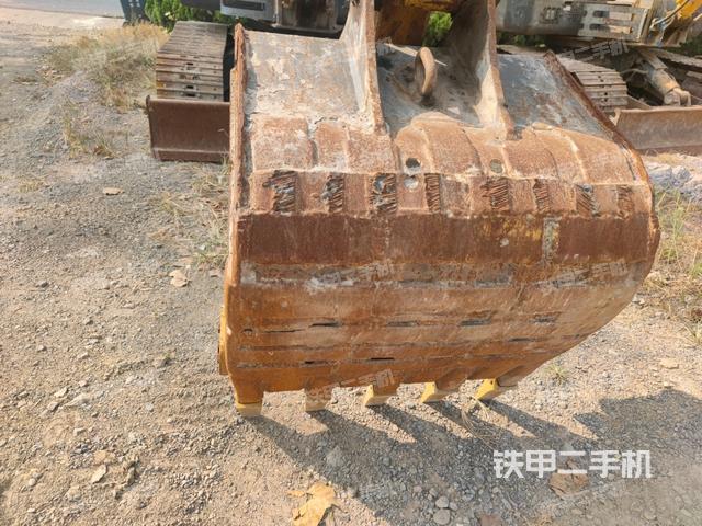 鏟斗45度(工作和回轉(zhuǎn)裝置) 鏟斗45度(工作和回轉(zhuǎn)裝置)