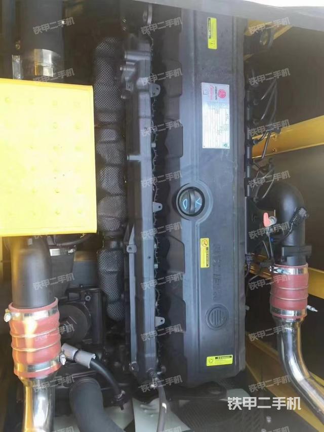 發(fā)動機整體俯視（整機外觀）