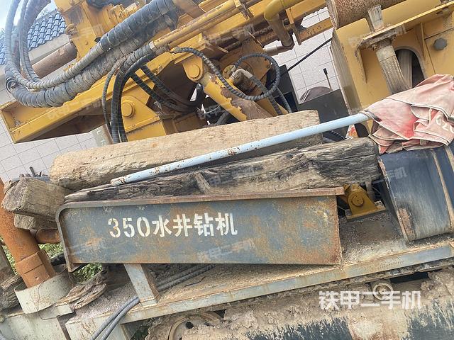 整机右侧(设备外观及核心部件) 整机右侧(设备外观及核心部件)