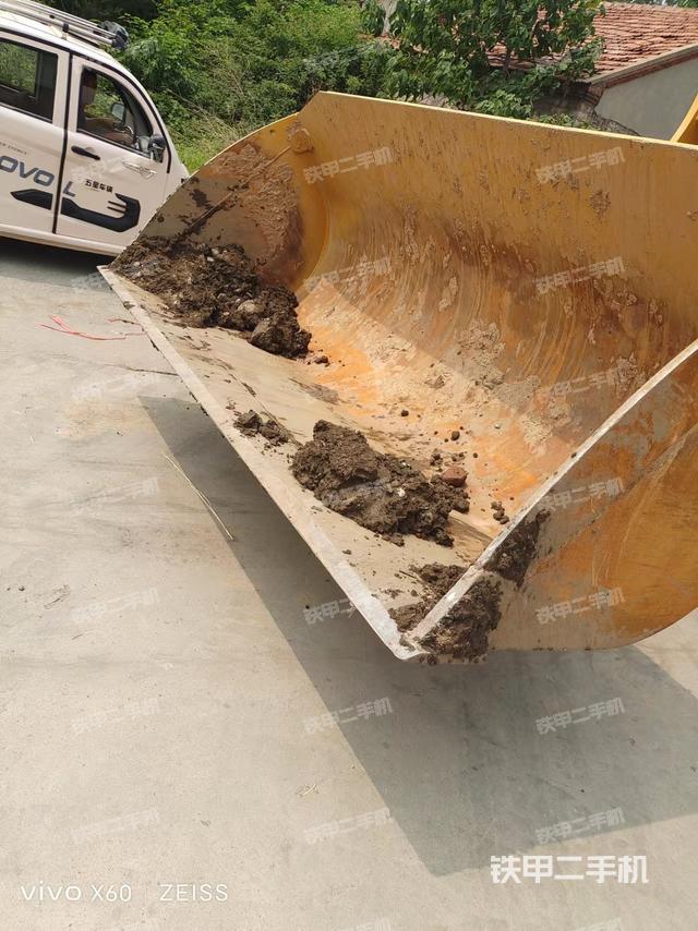 工作装置整体(整机外观及大件) 工作装置整体(整机外观及大件)