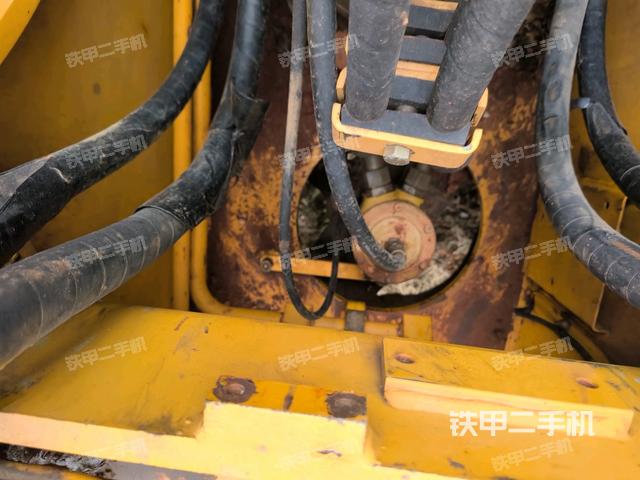 回轉(zhuǎn)馬達(dá)（上車部件）