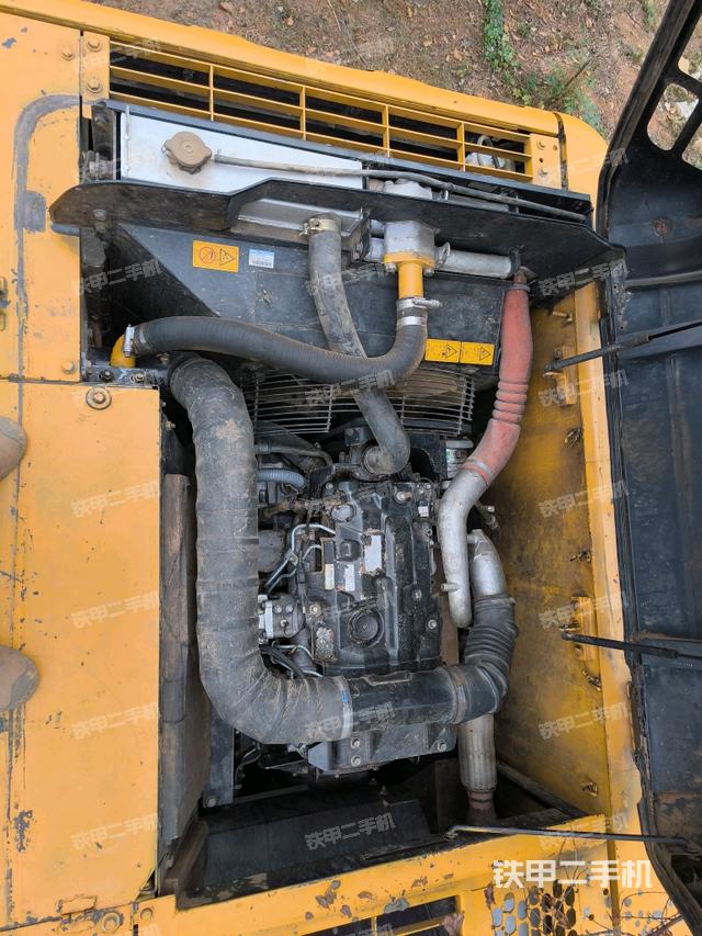 發(fā)動機(jī)室（上車部件）