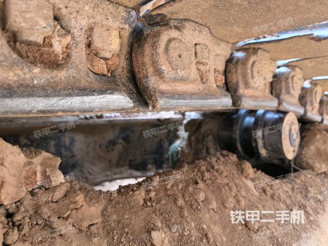 左側(cè)履帶整體?（行走機(jī)構(gòu)）