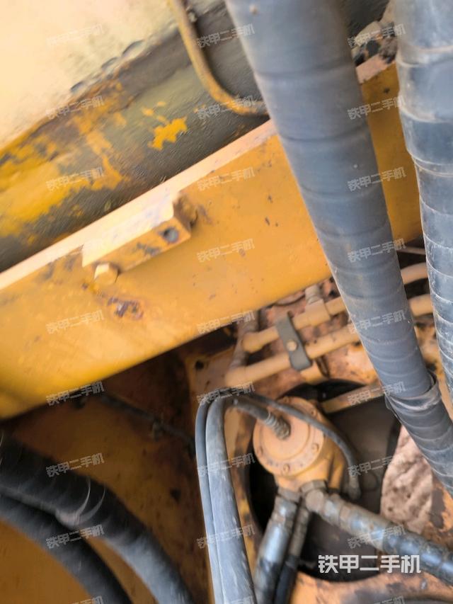 氣門室蓋螺絲特寫（上車部件）