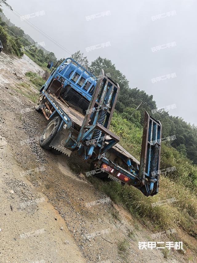 整機(jī)右后45°（設(shè)備外觀及核心部件）