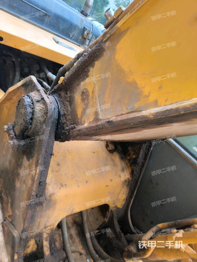 大臂油缸整體?豎拍（工作和回轉(zhuǎn)裝置）