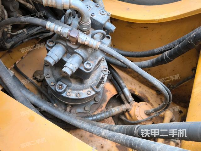 發(fā)動(dòng)機(jī)室（上車部件）