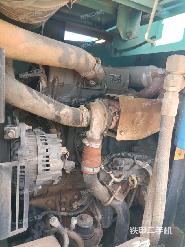 发动机室（上车部件）