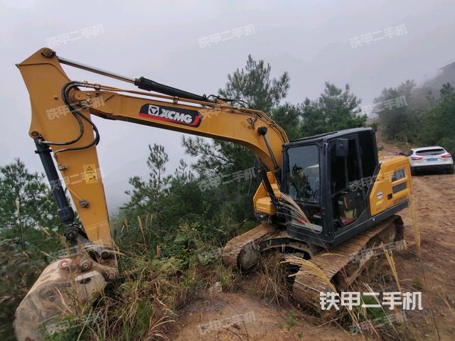 徐工XE135D挖掘机