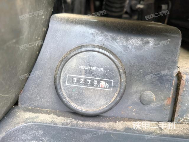 座椅左側(cè)控制臺/音響/含左手柄（駕駛室部分）